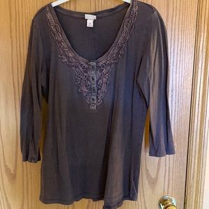 Mossimo brand faded brown/purple lace detail half button long sleeve top size L